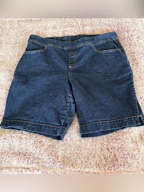 Dark Blue Denim Bermuda Shorts for Ladies. Sz 14X. Stretchy/comfy!